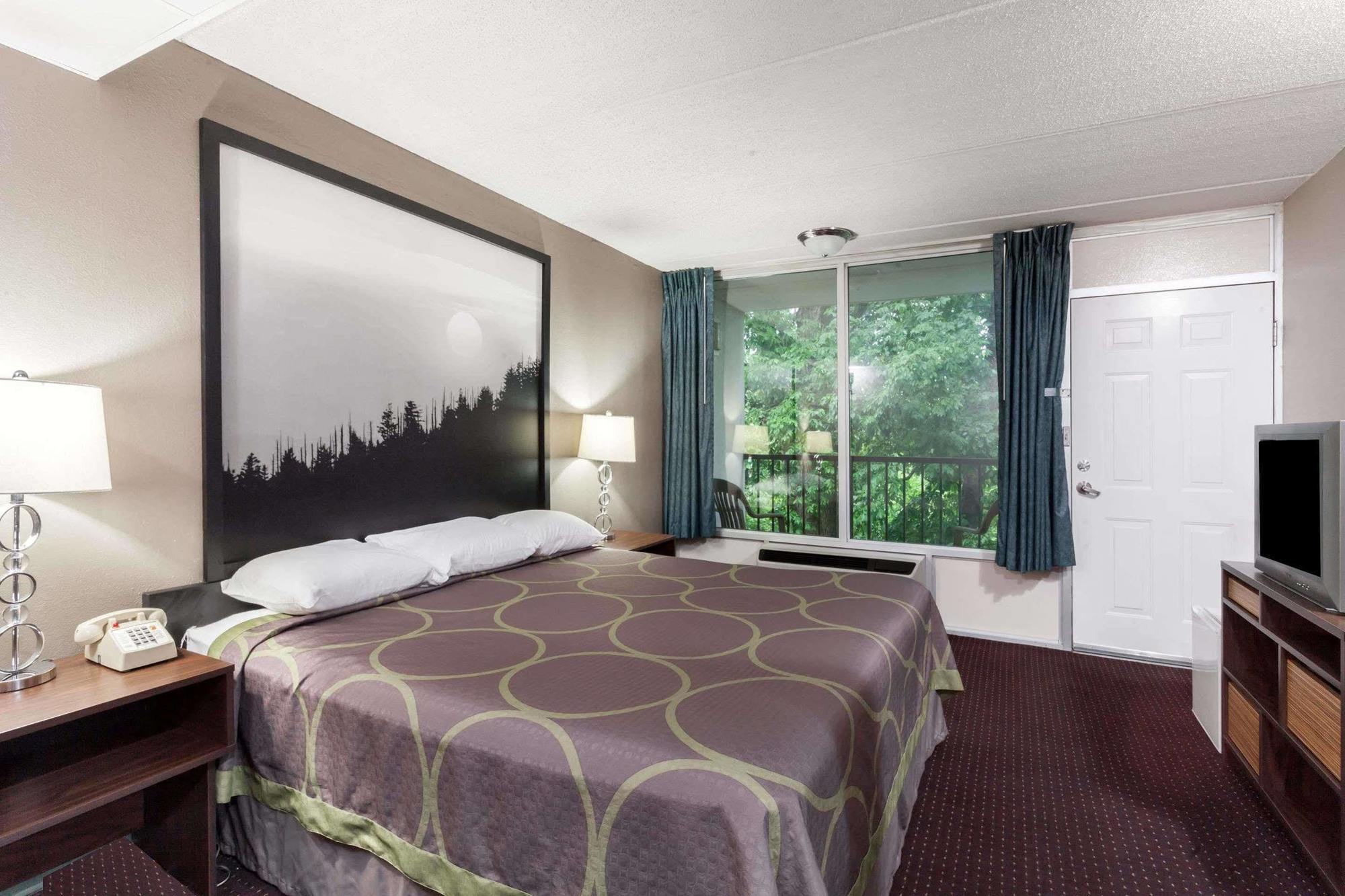Super 8 By Wyndham Sevierville Riverside Dış mekan fotoğraf